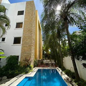 Hotel Golondrinas, Playa del Carmen